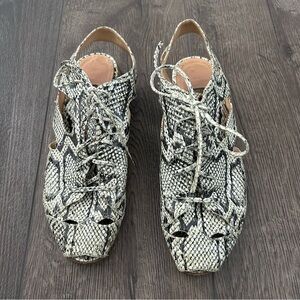 Ombeline snake sandals